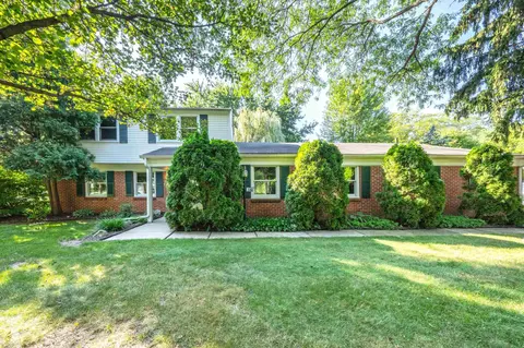 2700 Renshaw, Troy, MI 48085