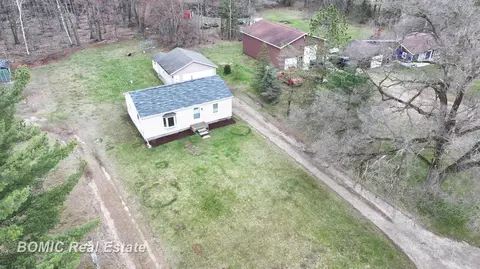 View/Area - 2751 E Deckerville, Caro, MI 48723 photo 1 of 7