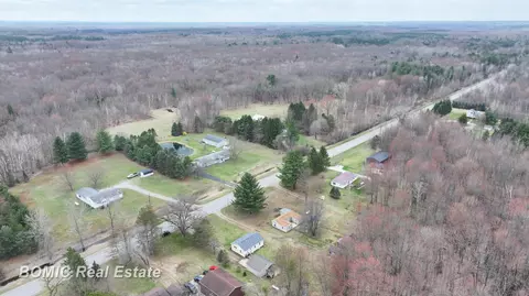 View/Area - 2751 E Deckerville, Caro, MI 48723 photo 4 of 7
