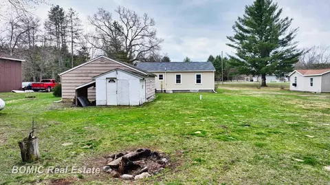 Exterior - 2751 E Deckerville, Caro, MI 48723 photo 2 of 2