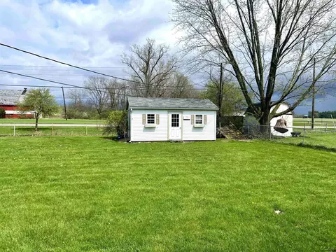 Exterior - 1016 River Acres, Tecumseh, MI 49286 photo 3 of 5