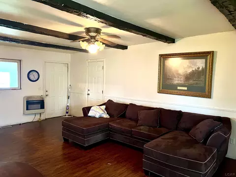 Living - 1016 River Acres, Tecumseh, MI 49286 photo 2 of 4
