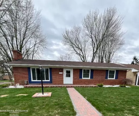 25284 Saint Christopher, Harrison Township, MI 48045