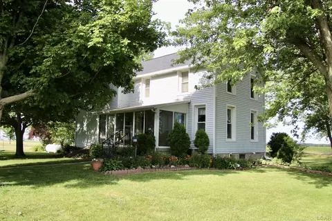 8135 Berkey, Blissfield, MI 49228