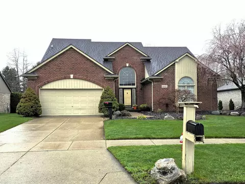 38487 River Park, Sterling Heights, MI 48313