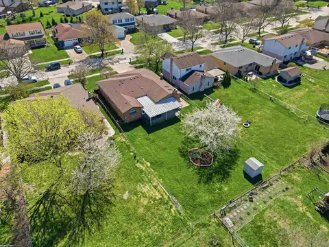 View/Area - 47431 Kathleen, Macomb, MI 48044 photo 2 of 3