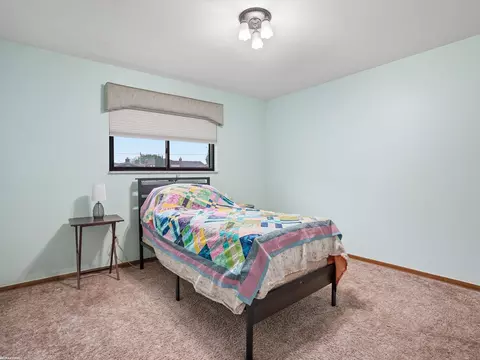 Bedroom - 47431 Kathleen, Macomb, MI 48044 photo 3 of 3