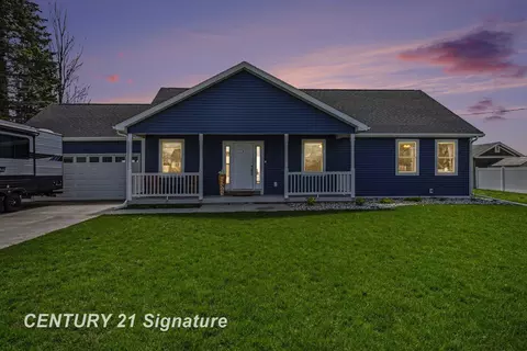 8679 Gilmour, Freeland, MI 48623