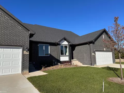 26185 Juliagrove, New Baltimore, MI 48051