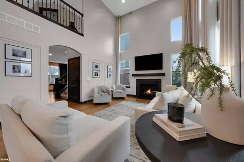 Living - 55553 Morgan, Macomb, MI 48042 photo 6 of 7