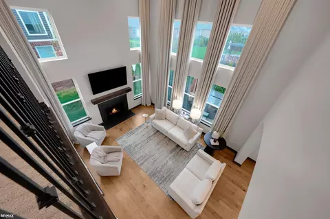 Living - 55553 Morgan, Macomb, MI 48042 photo 2 of 7