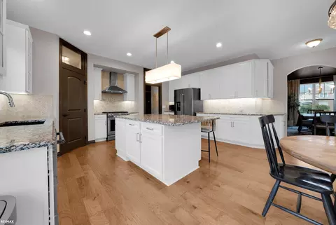 Kitchen - 55553 Morgan, Macomb, MI 48042 photo 3 of 4