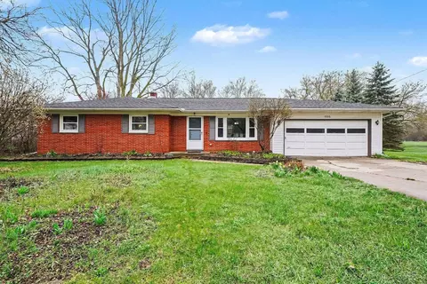 1555 Schust, Saginaw, MI 48604