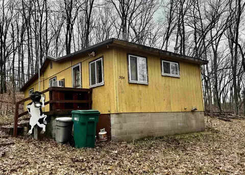304 Burns, Harrison, MI 48625