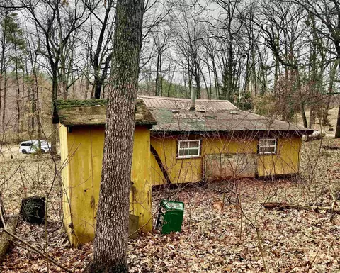 Exterior - 304 Burns, Harrison, MI 48625 photo 5 of 6