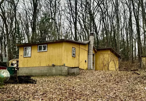 Exterior - 304 Burns, Harrison, MI 48625 photo 3 of 6