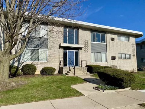 4840 Briarwood UNIT C8, Royal Oak, MI 48073