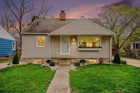 715 Maple, Essexville, MI 48732