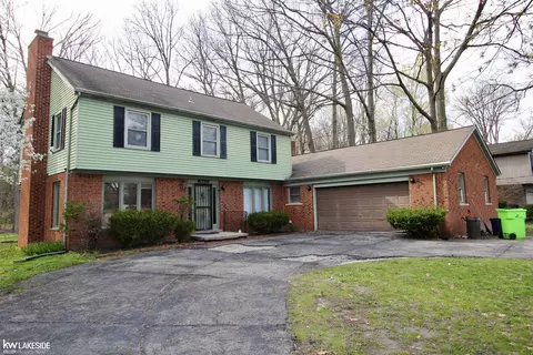 38831 Townhall, Harrison Township, MI 48045