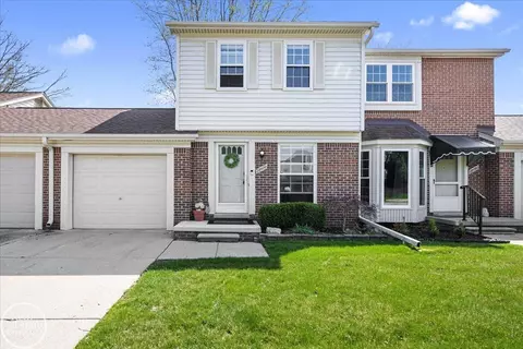 28070 Coleridge, Harrison Township, MI 48045
