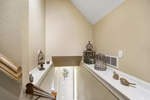 Entry Way - 9505 Secor, Temperance, MI 48182 photo 5 of 6