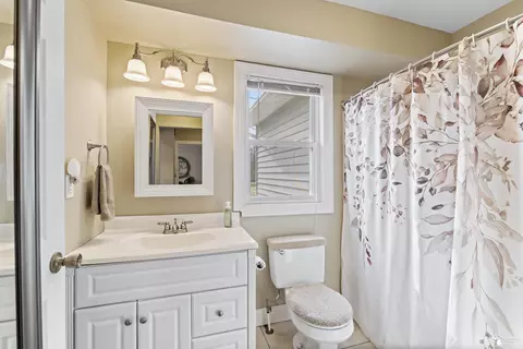Bath - 9505 Secor, Temperance, MI 48182 photo 1 of 9