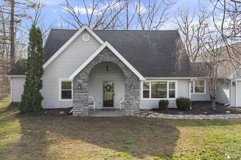 Exterior - 9505 Secor, Temperance, MI 48182 photo 6 of 15