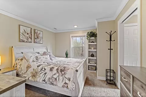 Bedroom - 9505 Secor, Temperance, MI 48182 photo 1 of 6
