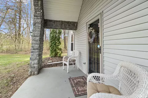 Exterior - 9505 Secor, Temperance, MI 48182 photo 3 of 15