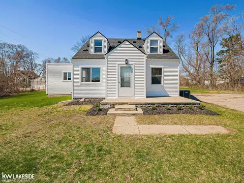 47051 Frederick, Shelby Township, MI 48317