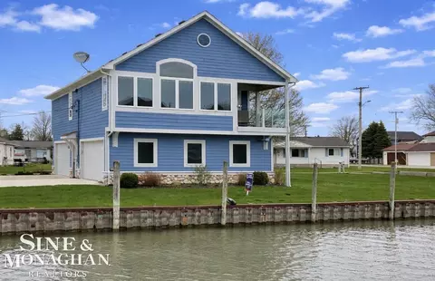 113 Roselawn, Algonac, MI 48001