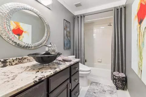 Bath - 22480 Clearwater, Macomb, MI 48044 photo 4 of 5