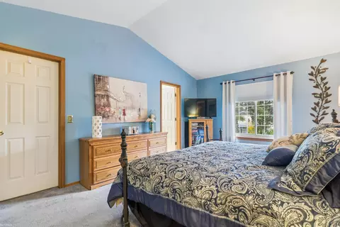 Bedroom - 22480 Clearwater, Macomb, MI 48044 photo 3 of 4
