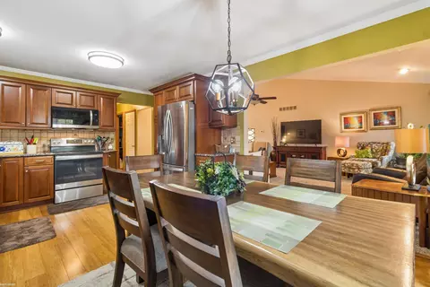 Dining - 22480 Clearwater, Macomb, MI 48044 photo 3 of 4