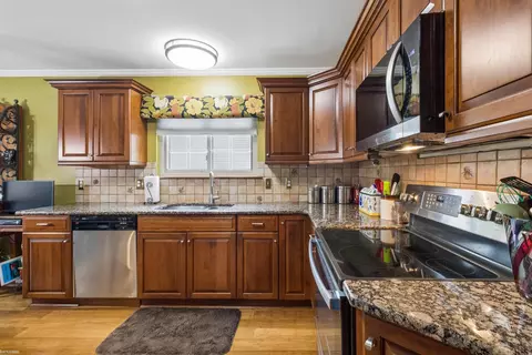 Kitchen - 22480 Clearwater, Macomb, MI 48044 photo 5 of 5