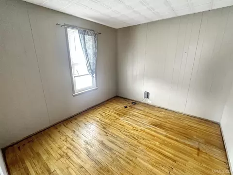 Bedroom - 309 S 18th, Escanaba, MI 49829 photo 1 of 4