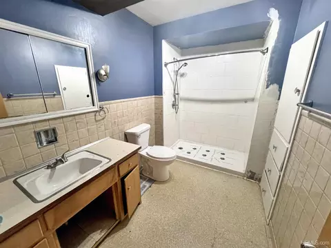 Bath - 309 S 18th, Escanaba, MI 49829 photo 1 of 1