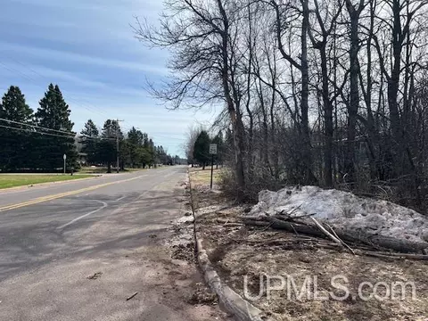 e margaret, Ironwood, MI 49938