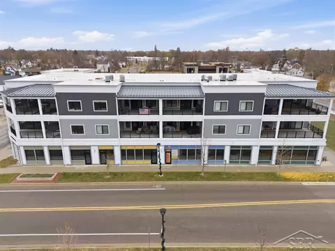 201 Ellsworth #302, Midland, MI 48640