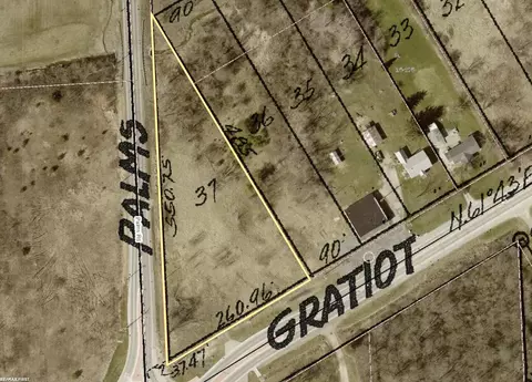 7992 Gratiot, Columbus, MI 48063