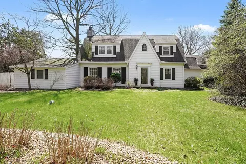 2160 Center, Bay City, MI 48708