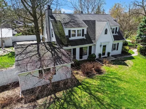 2160 Center, Bay City, MI 48708