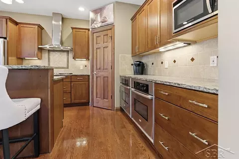 3369 E Greystone, Midland, MI 48642 photo 17