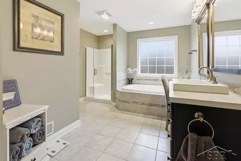 3369 E Greystone, Midland, MI 48642 photo 28
