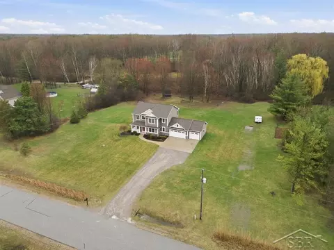 3369 E Greystone, Midland, MI 48642 photo 4