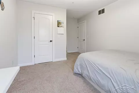 3369 E Greystone, Midland, MI 48642 photo 33