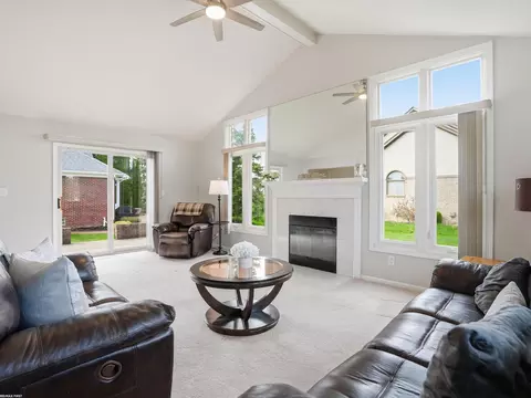 Living - 17857 Nick, Macomb, MI 48044 photo 5 of 6