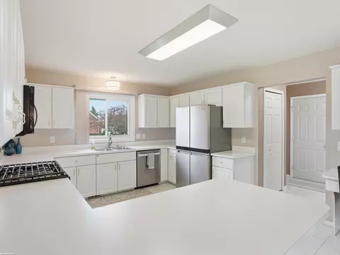 Kitchen - 17857 Nick, Macomb, MI 48044 photo 4 of 6