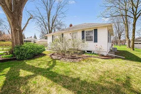 705 Sidney, Bay City, MI 48706