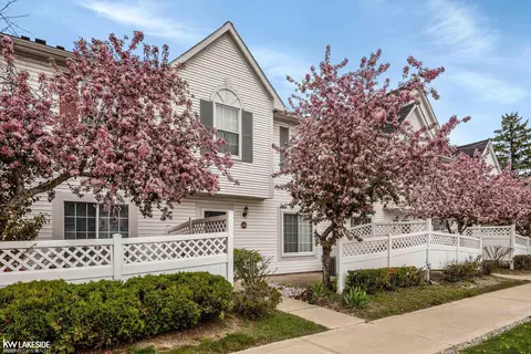 22241 Atlantic, Farmington Hills, MI 48336